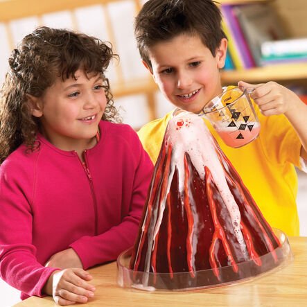 Learning Resources Erupting Volcano Model  hi\-res