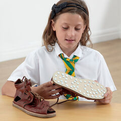 Roman Sandals Size 4  hi-res