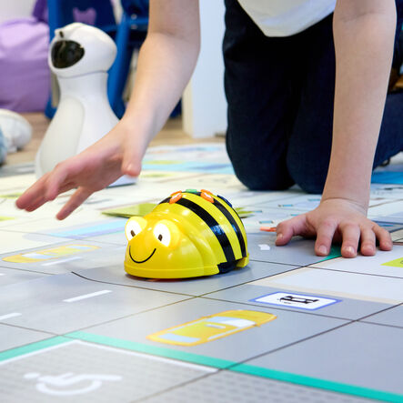 Robotics Mats \- At the Airport  hi\-res