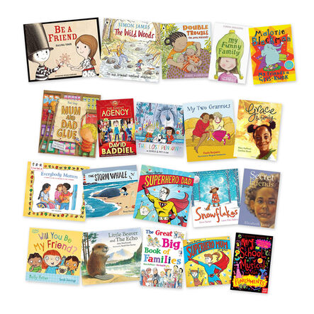 Family and Friends Relationships Book Pack  hi\-res