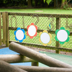 TTS Whiteboard Fence Daisy Set 4pk  hi-res