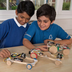 Make Your Own Motorised Vehicles D&T Class Kit  hi-res