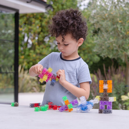 Translucent Colour Linking Cubes  hi\-res