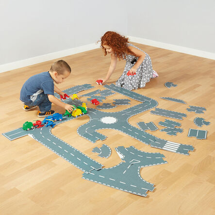 Small World Roadway System 43pcs  hi\-res