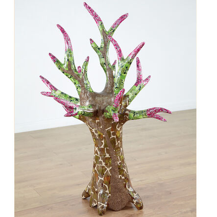 Wild and Wonderful Giant Mache Display Figures Tree  hi\-res