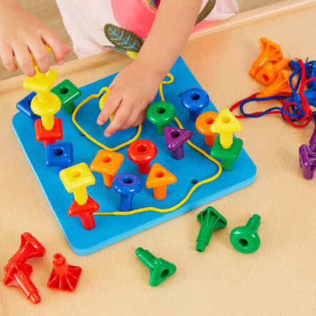 Giant Rainbow Pegs and Board  hi\-res