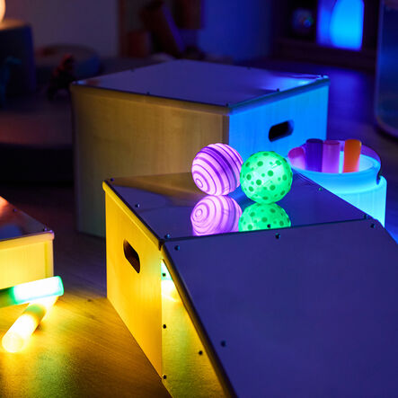 Mirrored Nesting Units 3pc  hi\-res