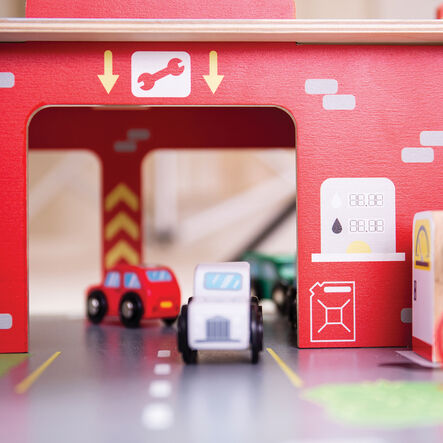 Wooden Car Garage  hi\-res