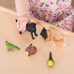 Small World Home Pets 6pc  hi-res