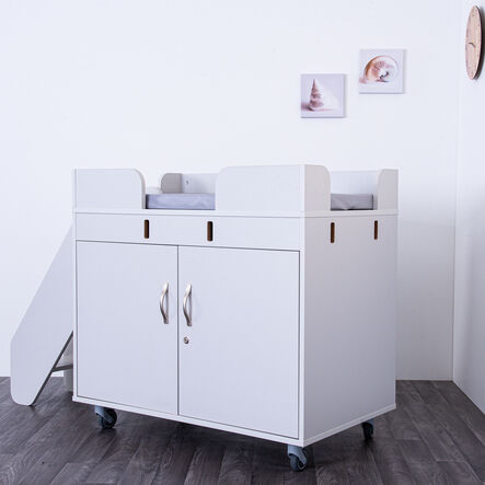 TTS Walk Up Changing Unit Pale Grey \x26 Antibac Mat   hi\-res