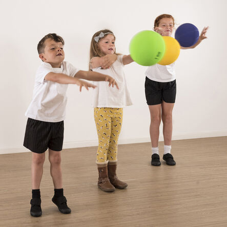 Six Colour Soft Medicine Ball Set 1kg  hi\-res