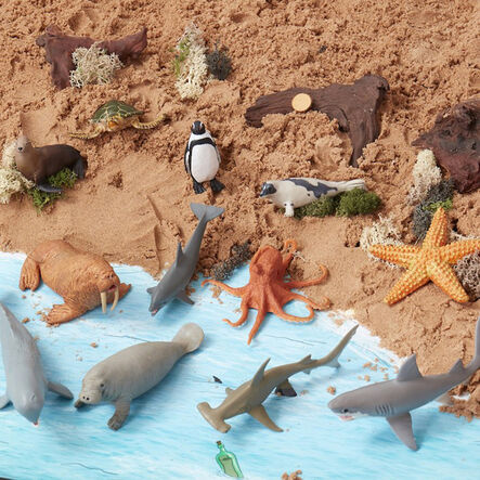 Small World Ocean Animals 12pcs  hi\-res