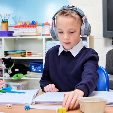 ClassCast Audio Broadcasting Headphones  hi\-res