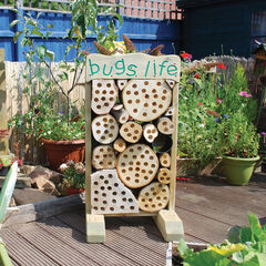 Outdoor Bug Hotel Insect Habitat  hi-res