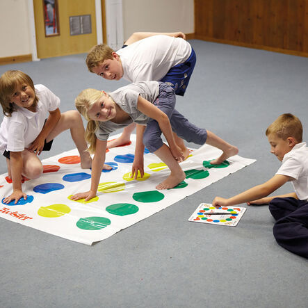 Hasbro Games Twister  hi\-res