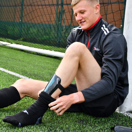 Precision Origin 0 Strap Shin Guards Small  hi\-res