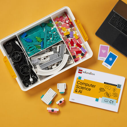 Lego Education \- Computer Science \x26 AI \- Year 7\-9  hi\-res