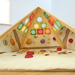 TTS Learning Location Wooden Pyramid Den  hi-res